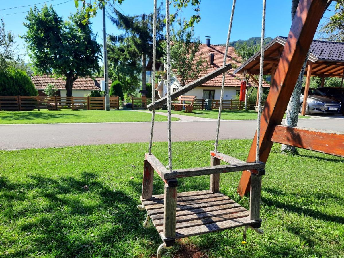 Seoski Turizam Melovic Rozanstvo Exterior foto