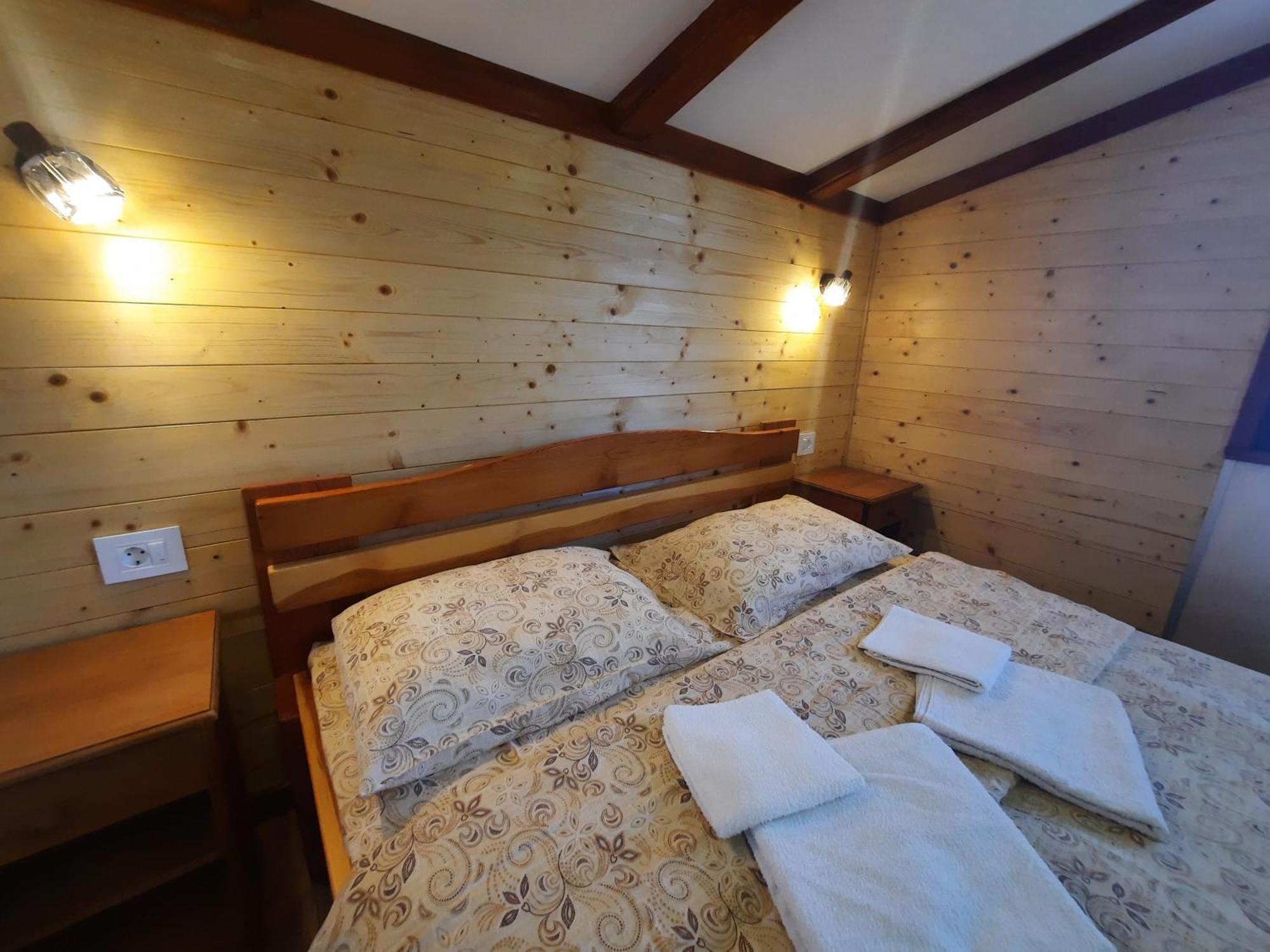 Seoski Turizam Melovic Rozanstvo Exterior foto