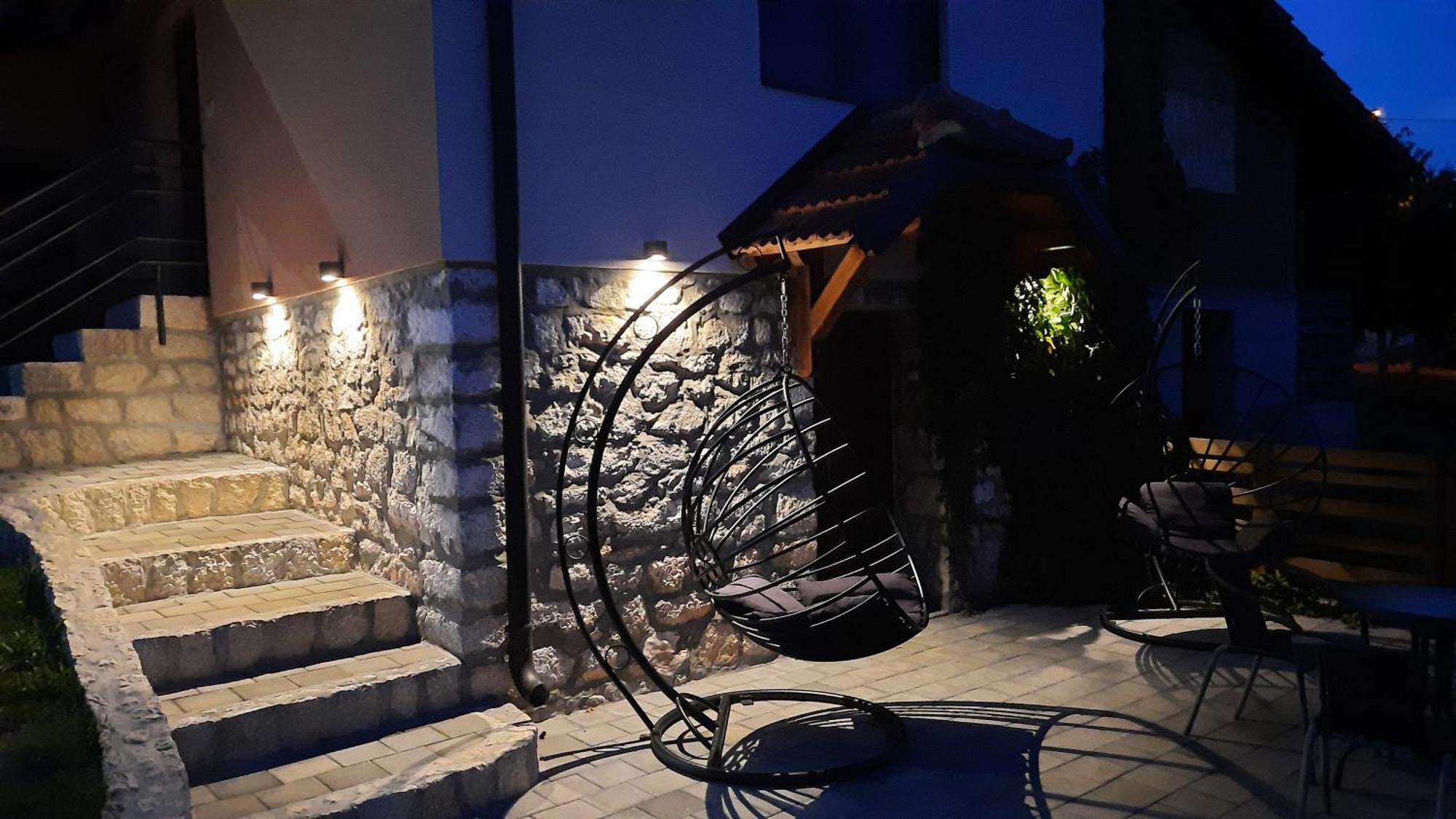 Seoski Turizam Melovic Rozanstvo Exterior foto