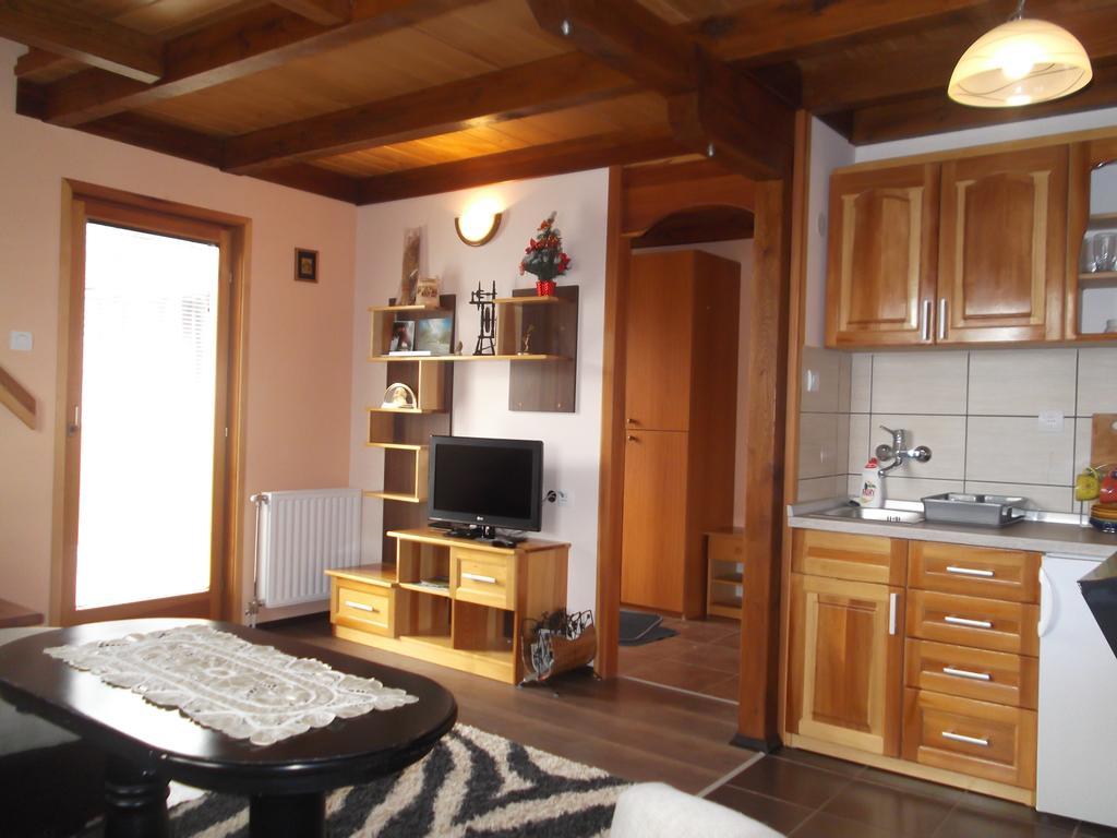 Seoski Turizam Melovic Rozanstvo Exterior foto