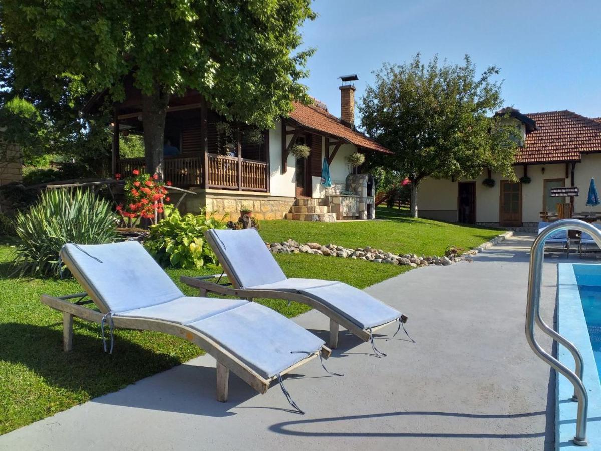 Seoski Turizam Melovic Rozanstvo Exterior foto